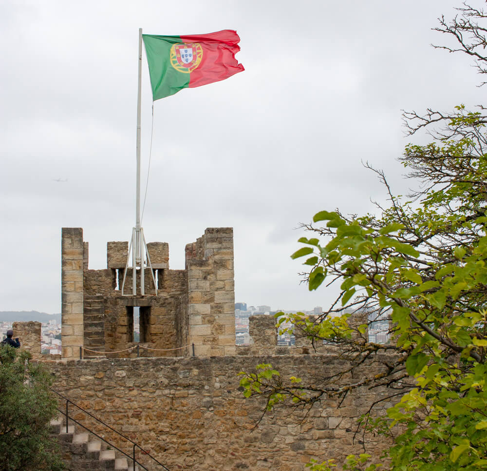 Portugal flag at Castelo de São Jorge.